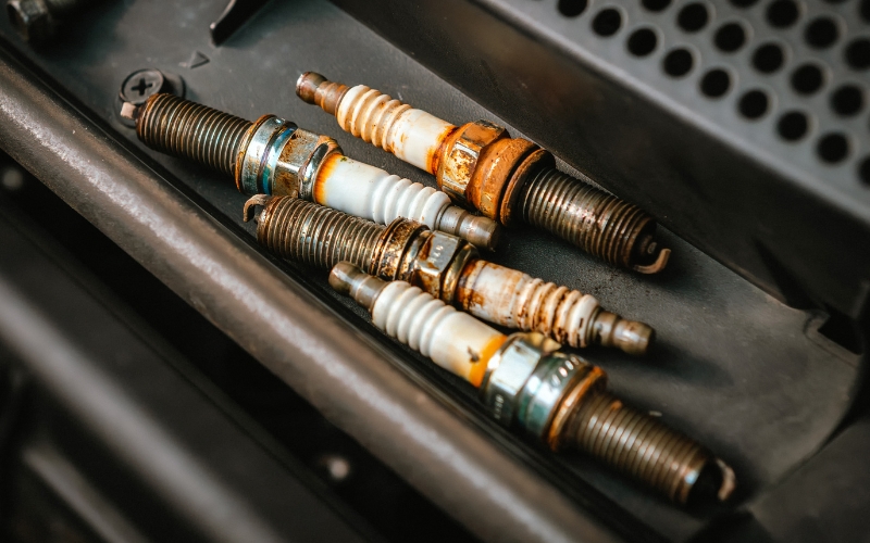 Dấu hiệu nhận biết bugi xe máy bị hỏng cần thay ngay