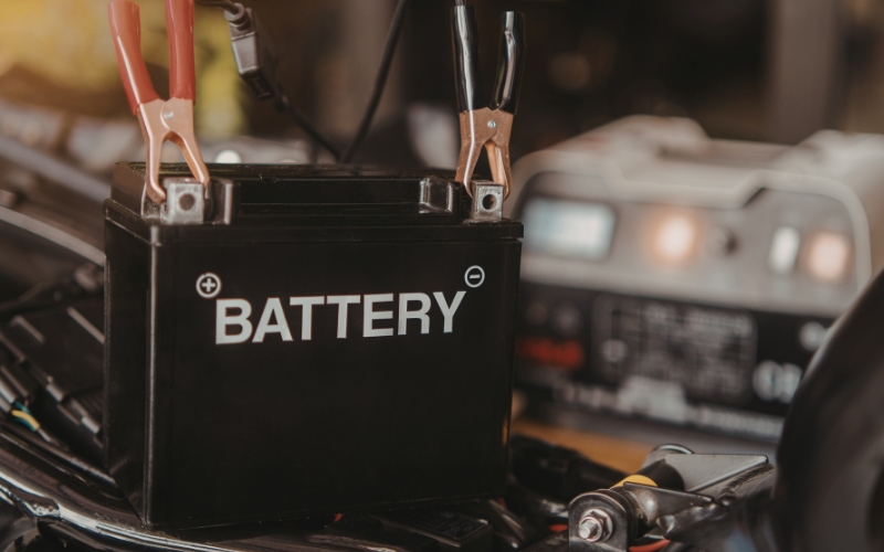 Hướng Dẫn Thay Ắc Quy Xe Máy Đúng Chuẩn
