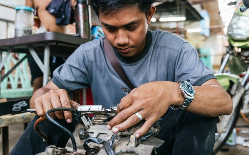 Hướng Dẫn Xử Lý Xe Chết Máy Giữa Đường