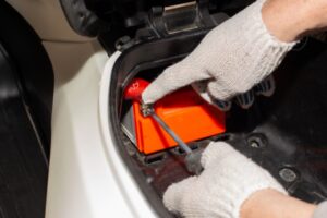 Thay Bình Xe Máy Tại Nhà Dịch Vụ Nhanh Chóng